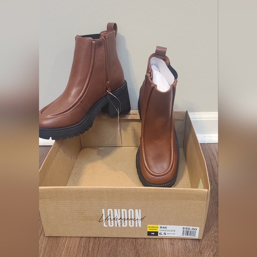 Women's Size 7.5 Heeled Boot NEW WITH TAGS